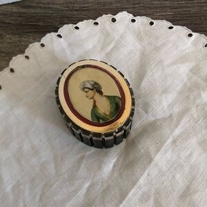 Vtg Swivel Lidded Jewelry Box